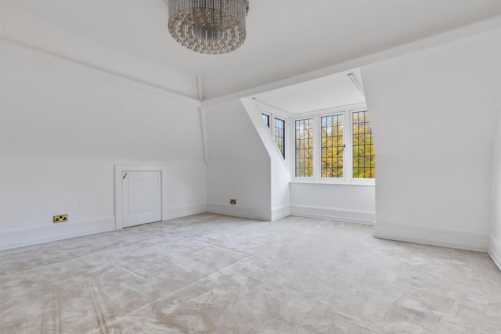 3 Encliffe Grove Ave, Sheffield 47_297.jpg