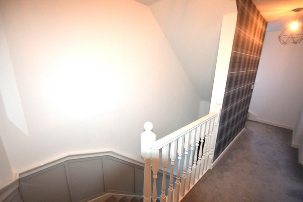 Upper landing