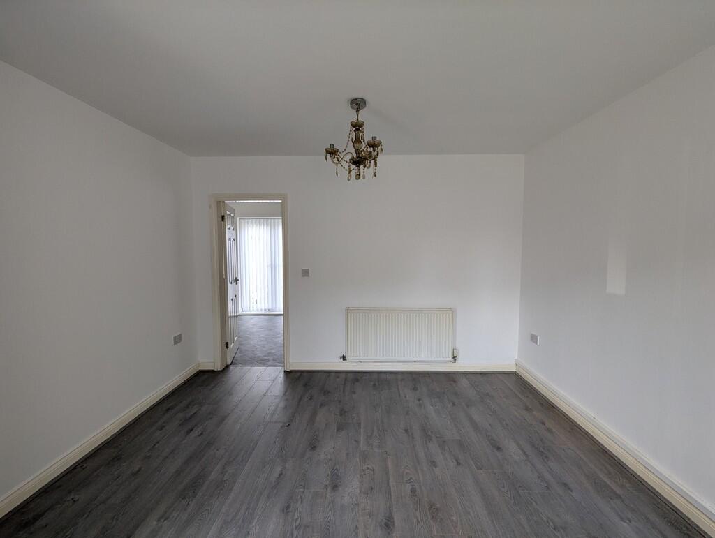 PXL_20250929_1053...