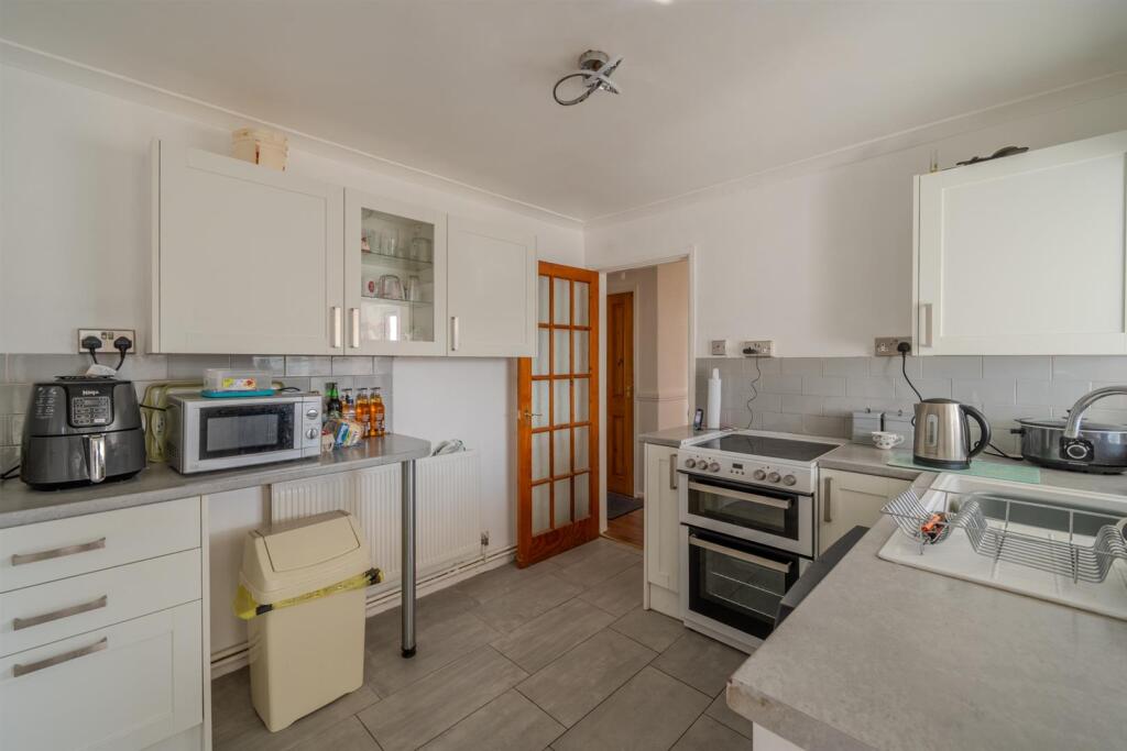 2 Samsons Avenue-8.jpg