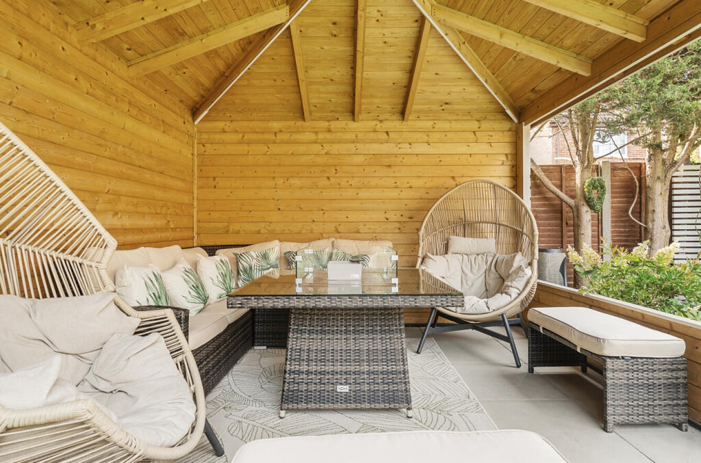 1334420-10-68a452...