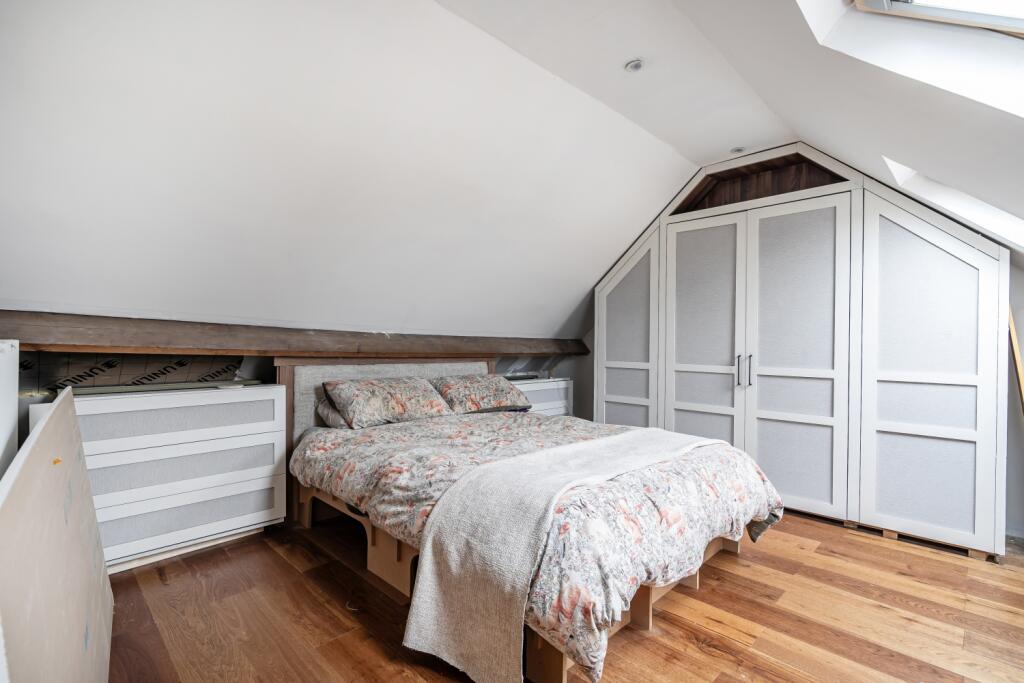 1369808-1-6908b7e640772