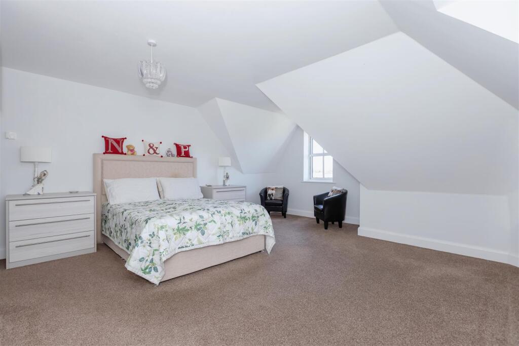 Langdale Mansions_24.jpg