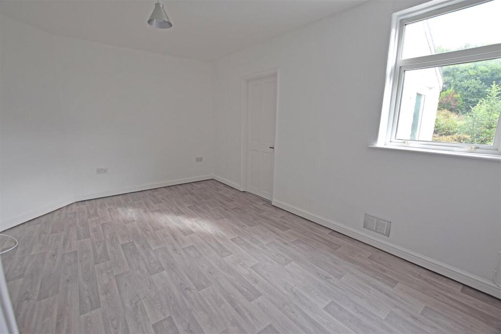 Dining Room.jpg