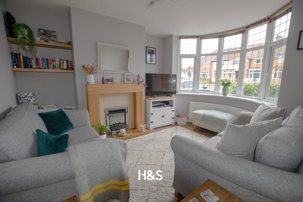 77 Shalford Road - Rec 1.jpg