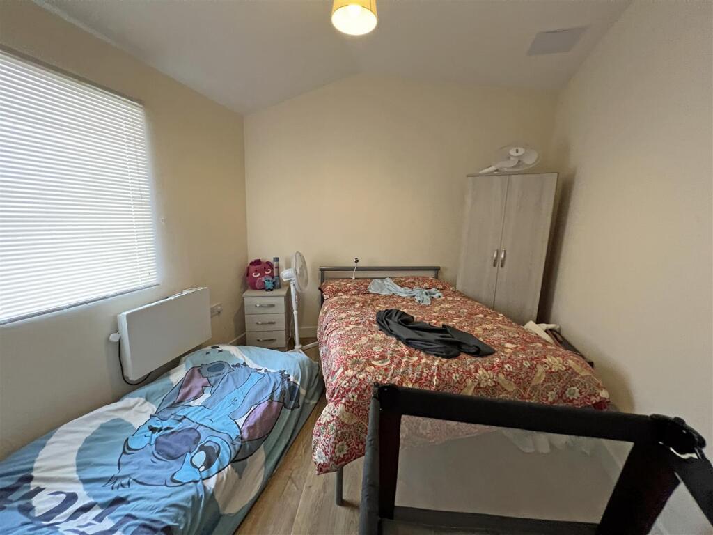 5 - Block of Flats for Auction, Easton.JPG