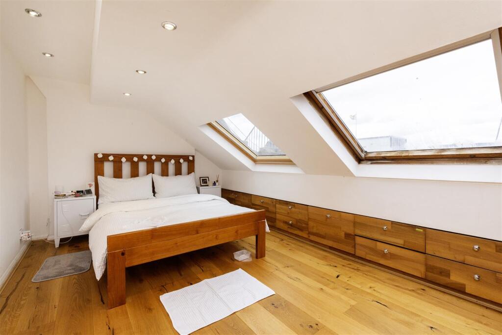 Eversholt Street -8.jpg