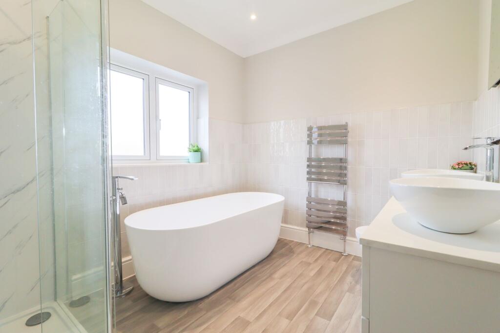 Master Ensuite