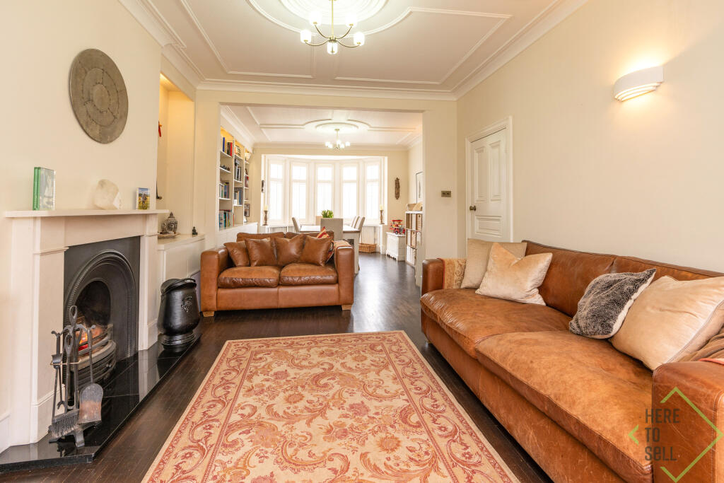 Berkshire Gardens, London, N13 6AA-1 (34)