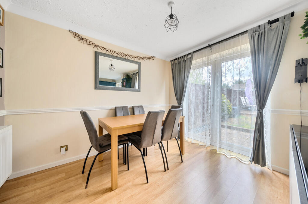 1342497-18-68a5a2...