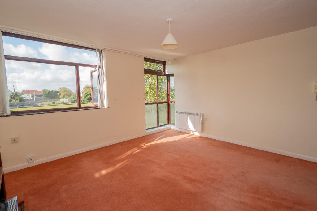 general Carmel Court