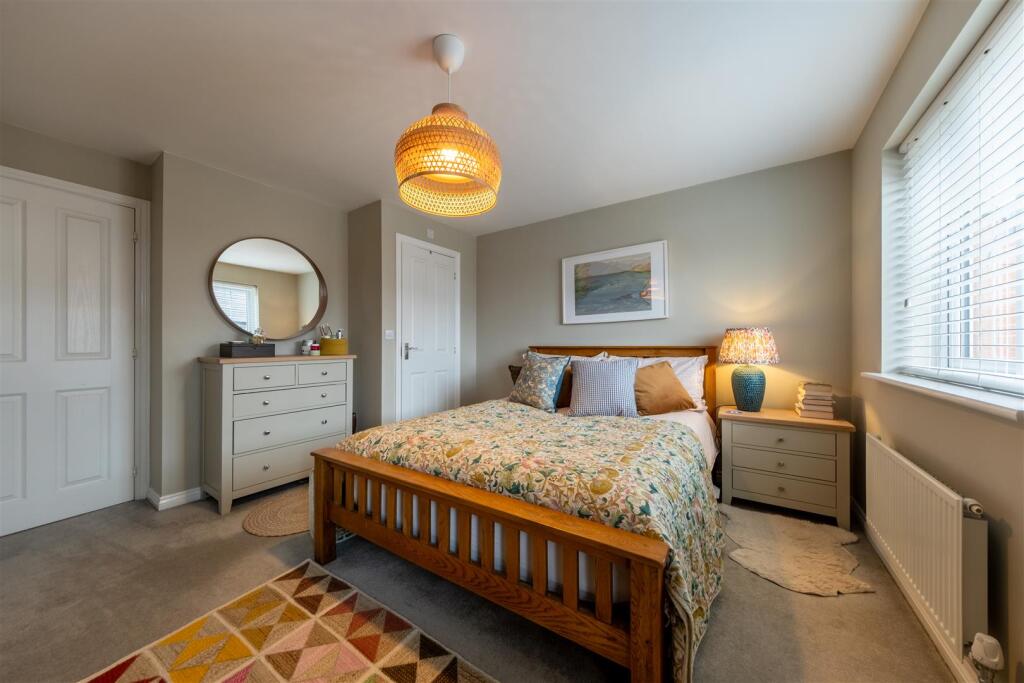 15 Sandford Drive-017.jpg