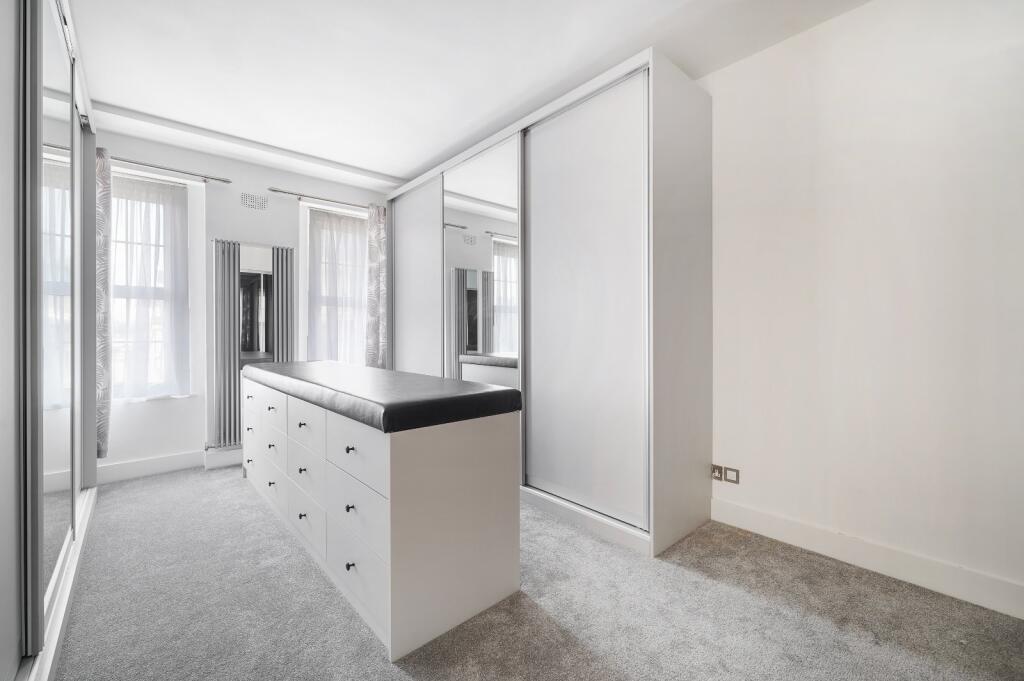 Walk In Closet