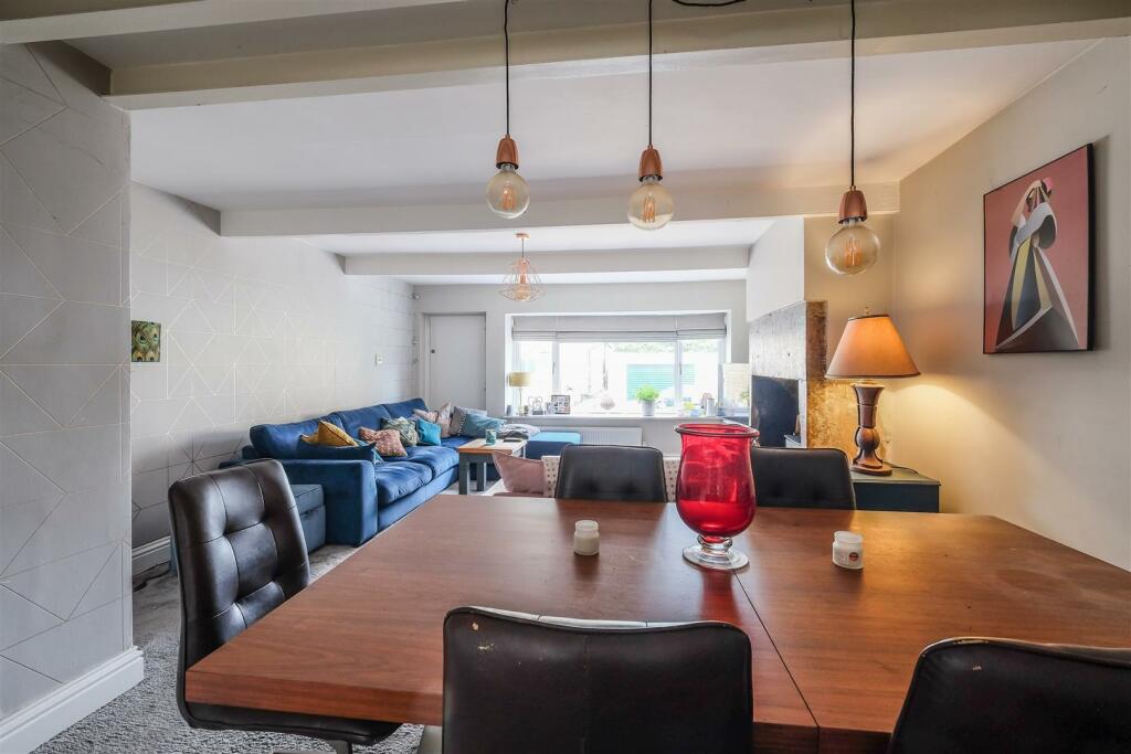 Living/Dining Room