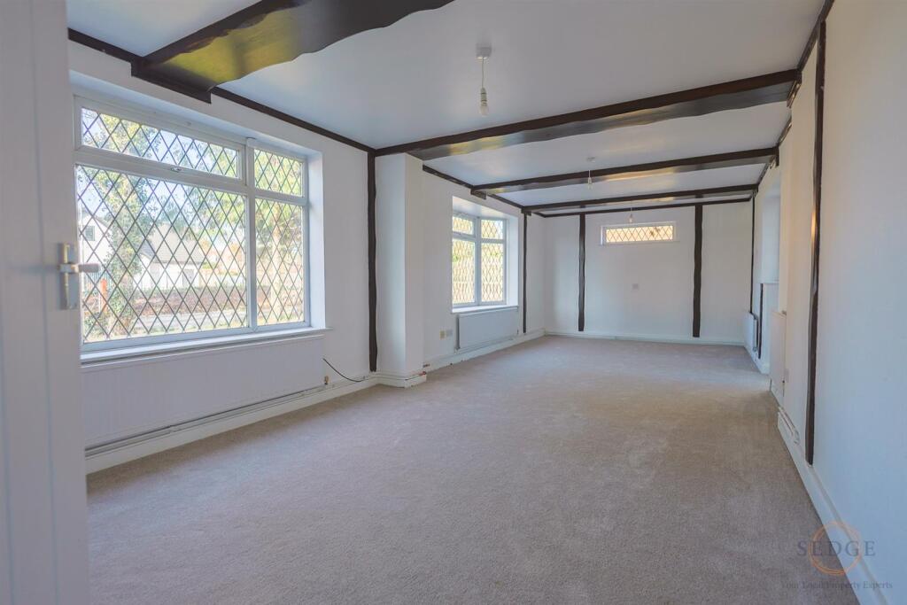 2a peterbourhg road -14.jpg