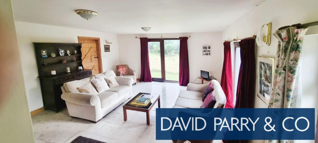 4 Bedroom Property with Land