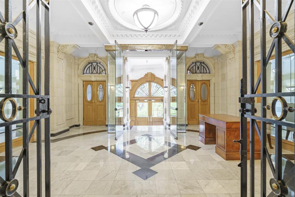 Flat_11_William_Hunt_Mansions_Harrods_Village_SW13