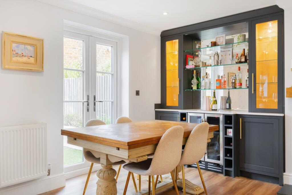 96106_6-Long-Wall...