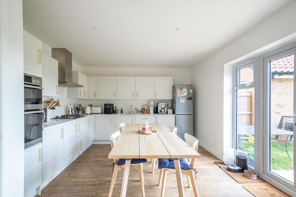 7 Bluebell Road-0...