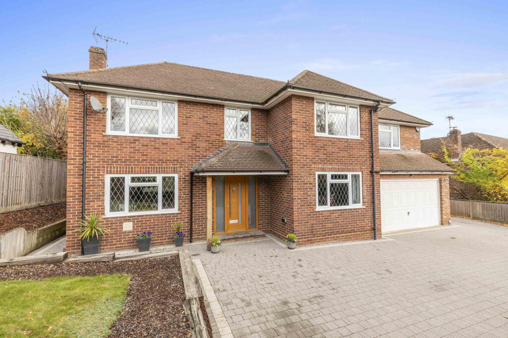 8 Spinfield Lane West, SL7 2DB (LOW RES)-25