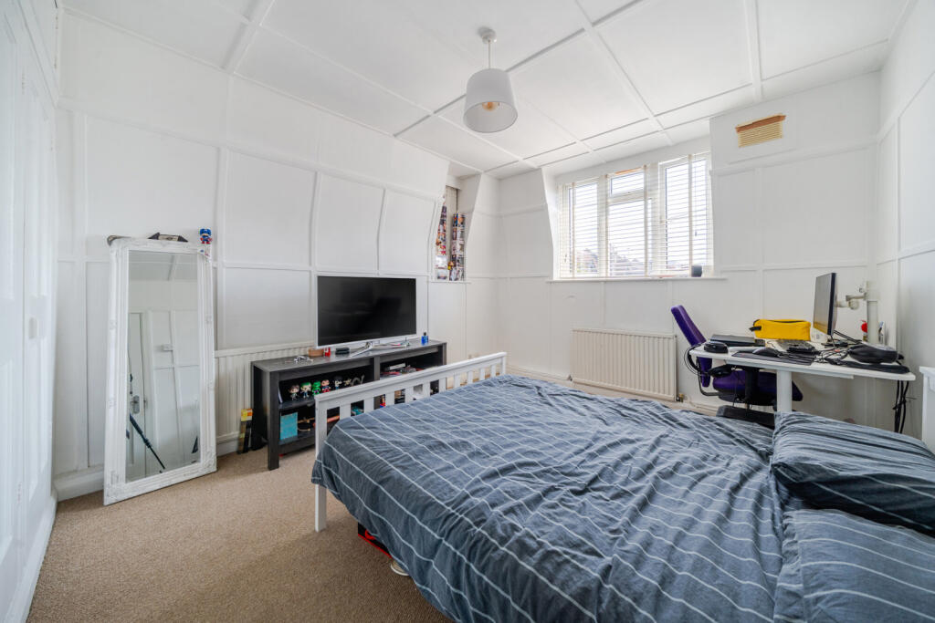 1334634-9-6893549...