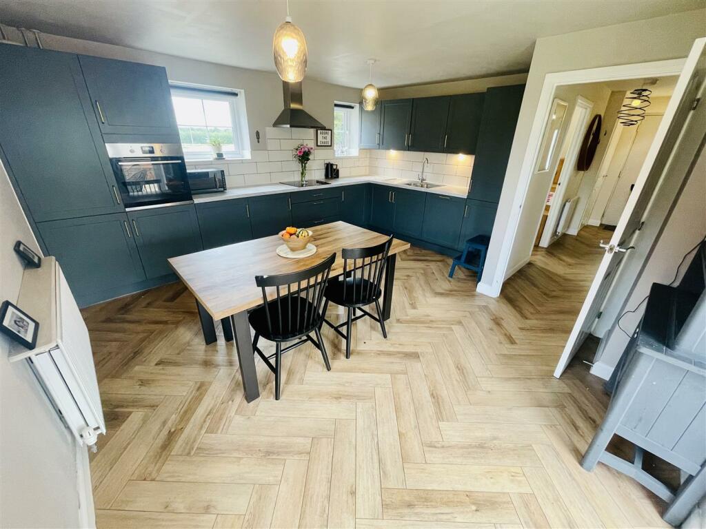 Open Plan Kitchen/Dining Room