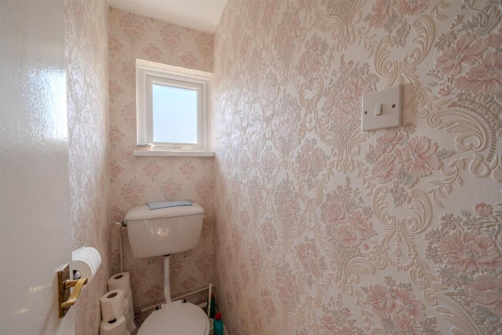 187 Henllys Way-5.jpg