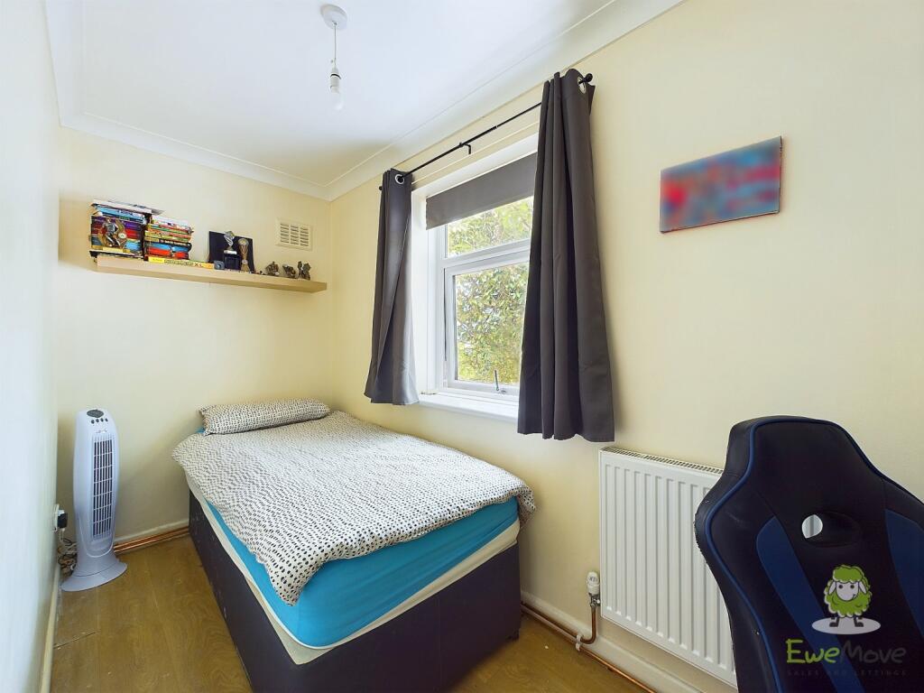 CAM01543G0-PR0092-STILL040