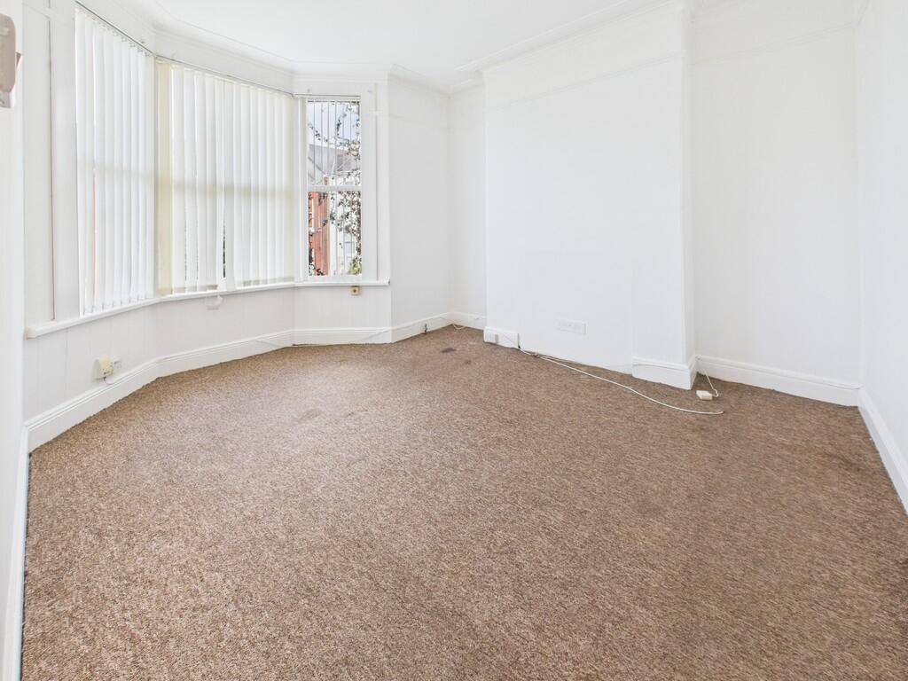 CAM03974G0-PR0204...