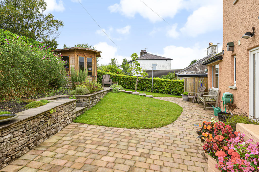 Front garden and ...