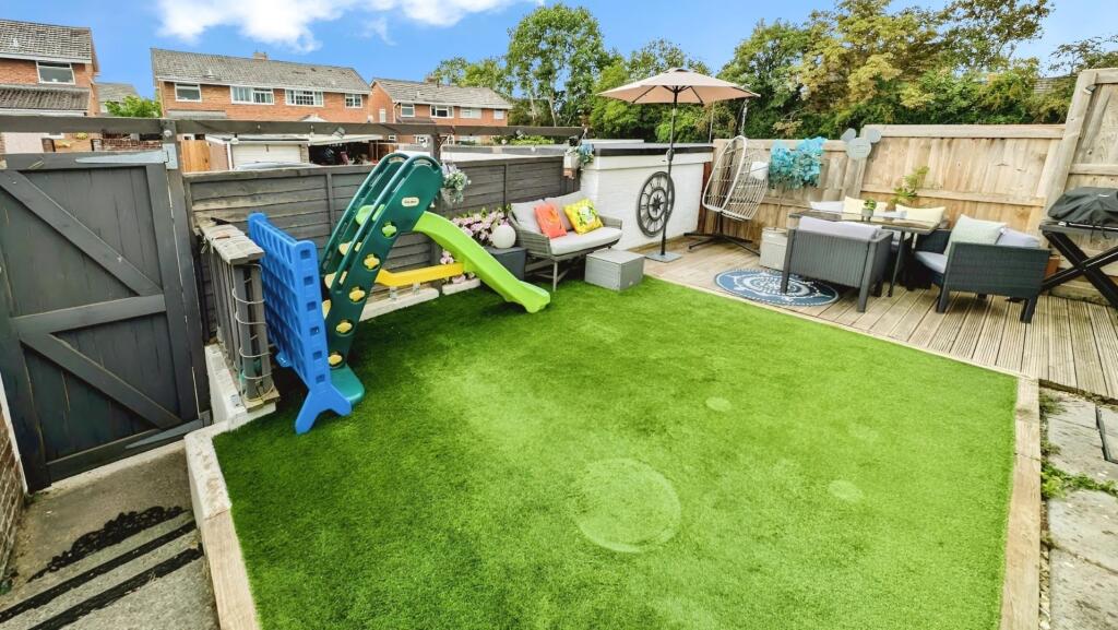 98 Finch Rear Garden 4.jpg