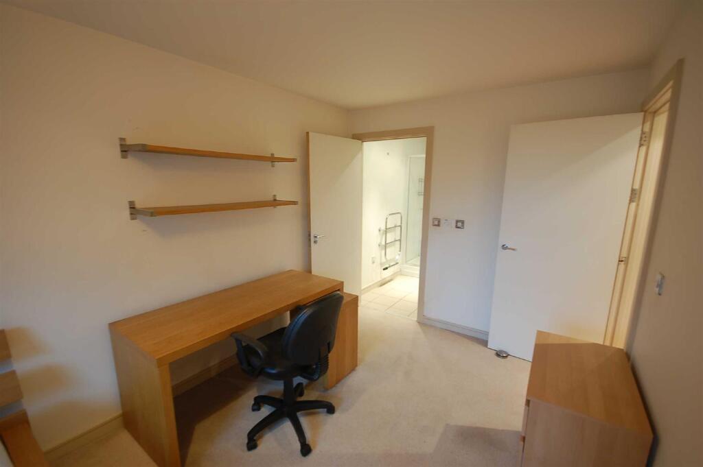Bedroom 1 Ensuite