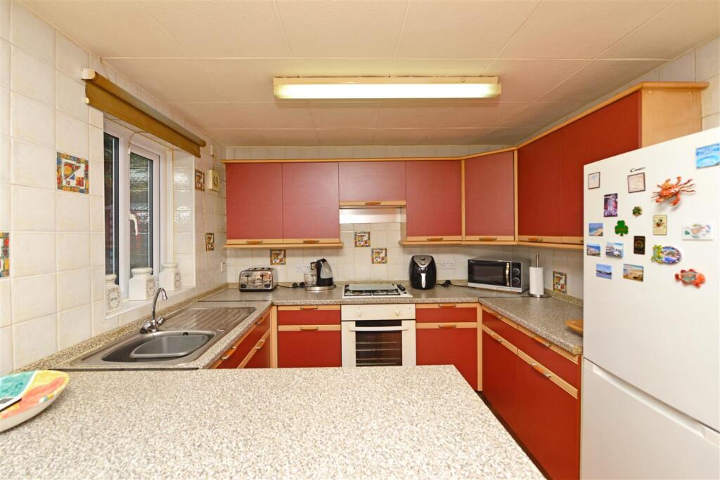 Open Plan Kitchen / Diner