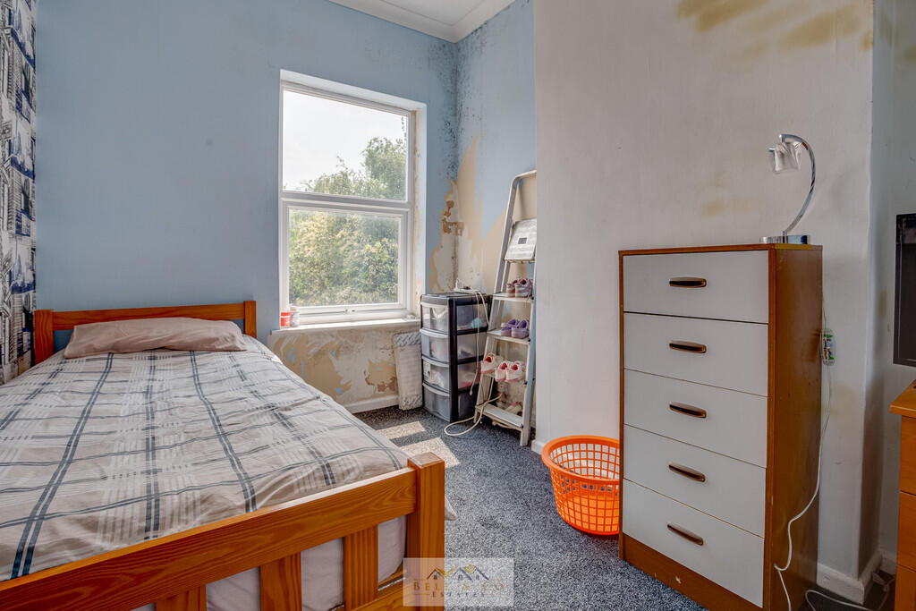 Bedroom 2.1