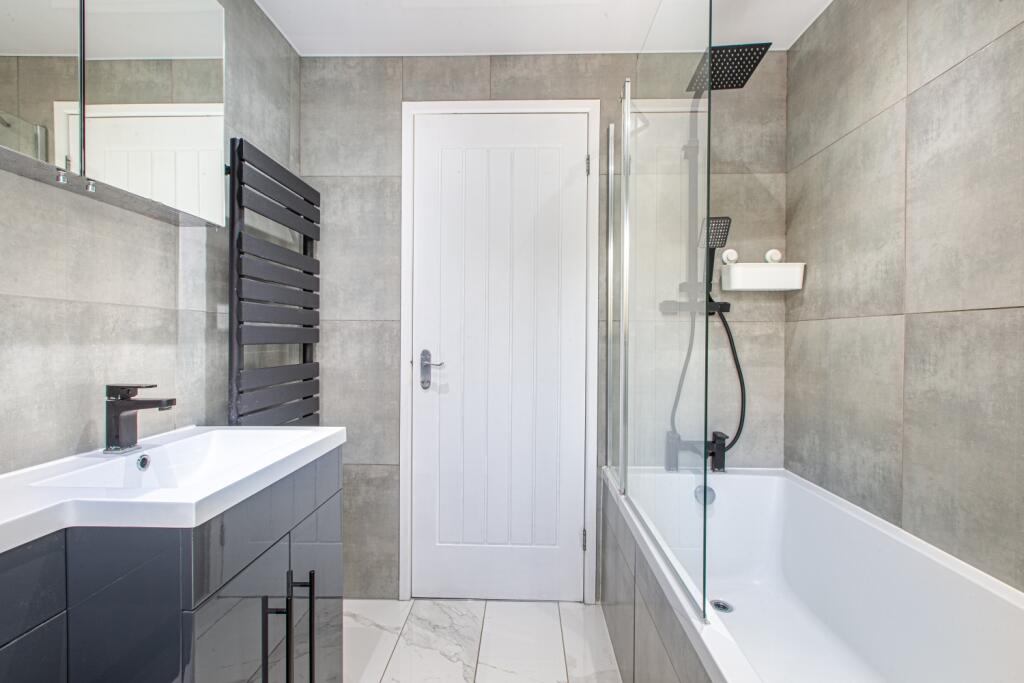 Rosemount Drive - Bathroom - 2 - EweMove Pontefrac