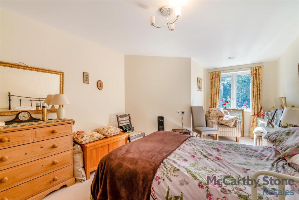 8643282-interior15.jpg