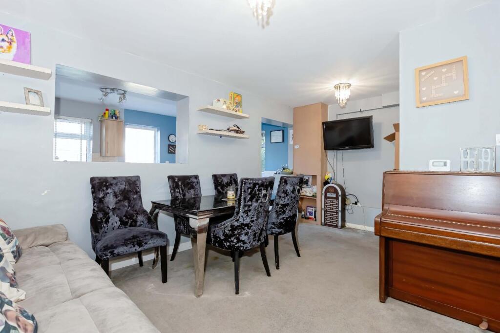 Orchard Avenue_16.jpg