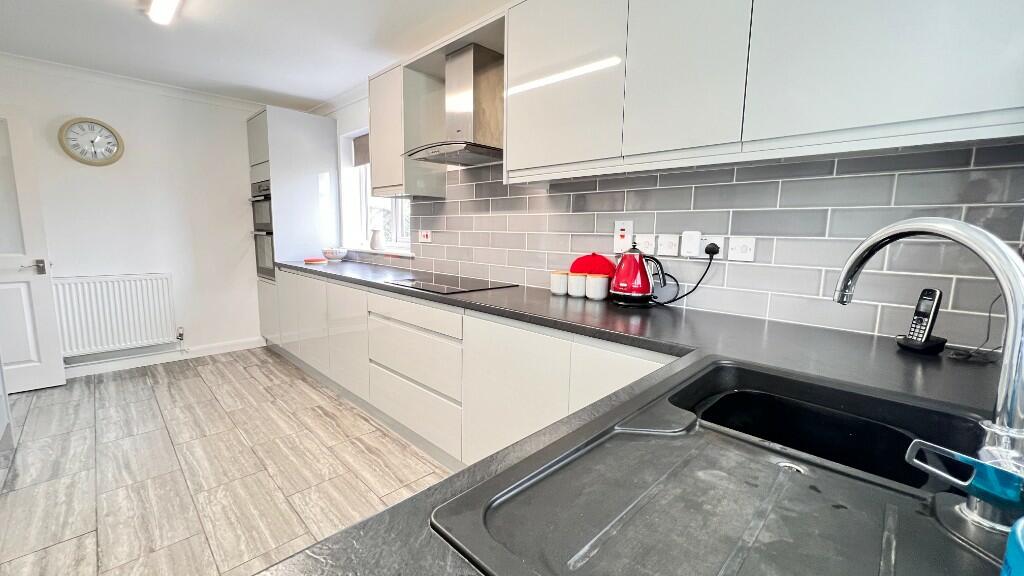 Fitted Kitchen