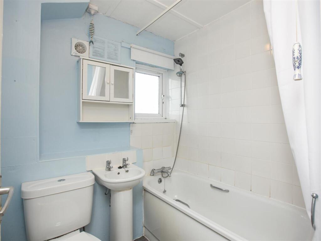 10 Kingsale Road, Salcombe, Devon TQ8 8AS | Hollis