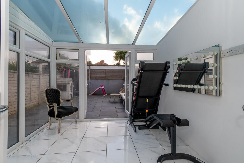 general 18 Clifton R