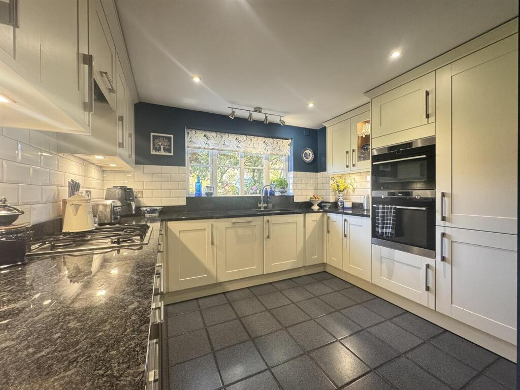 1zWXbFiA7EyWz2ZkGWgb