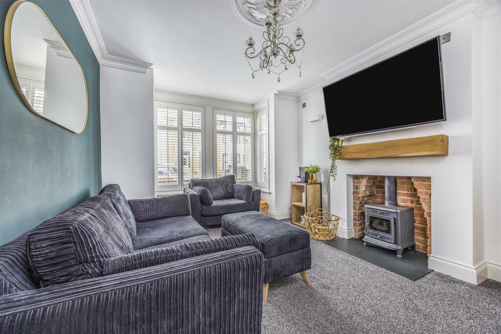 20 Cedar Grove, Baffins-PorticoMarketing-SarahOliv