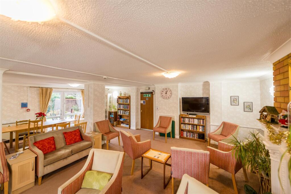 Flat 18 Homedrive House-15.jpg