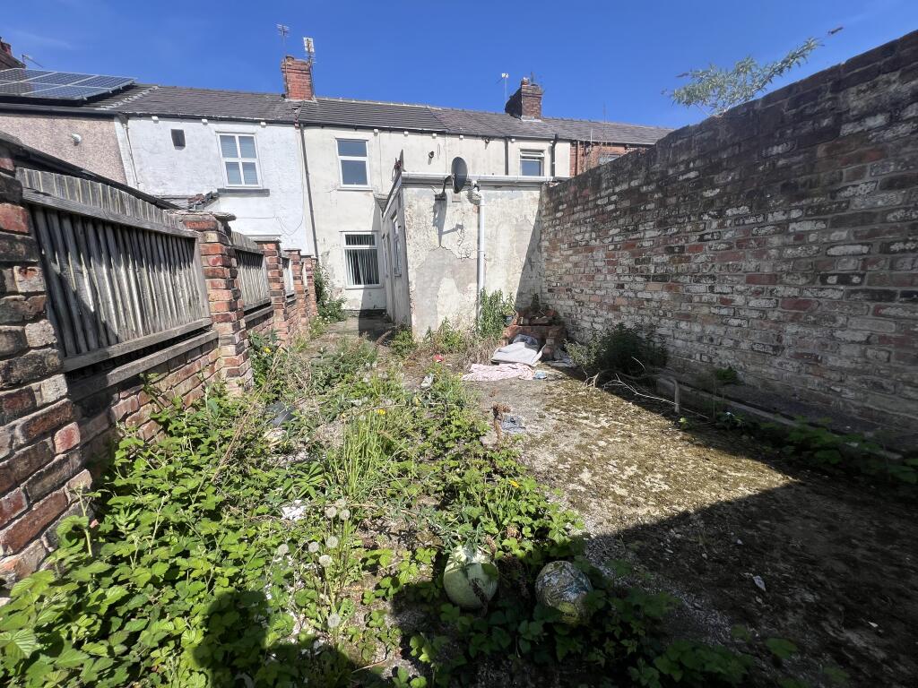 Rear Garden T202507301513.jpg