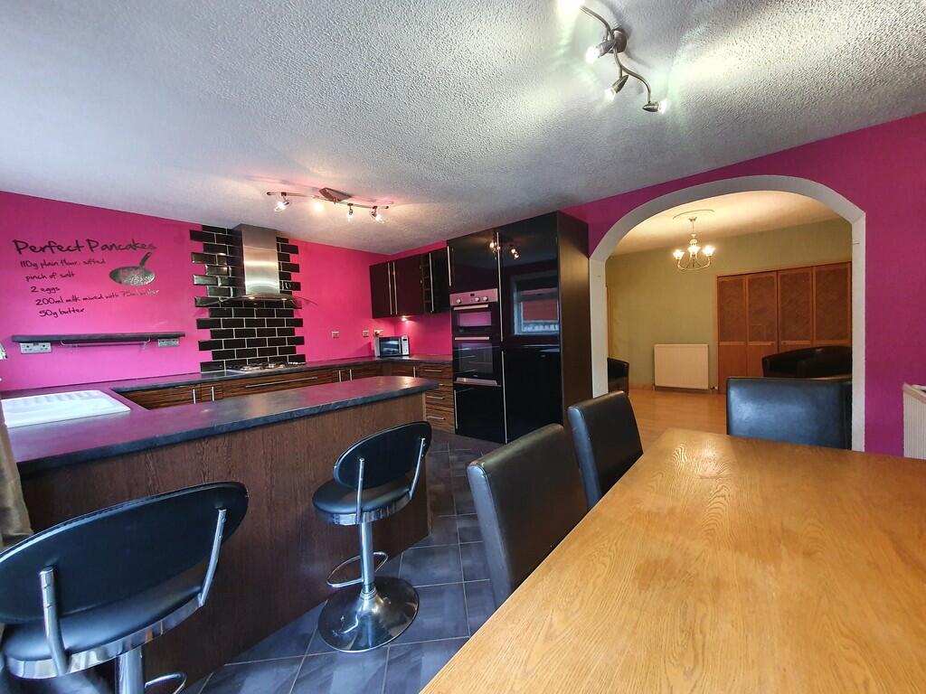 Kitchen/Dining Ar...