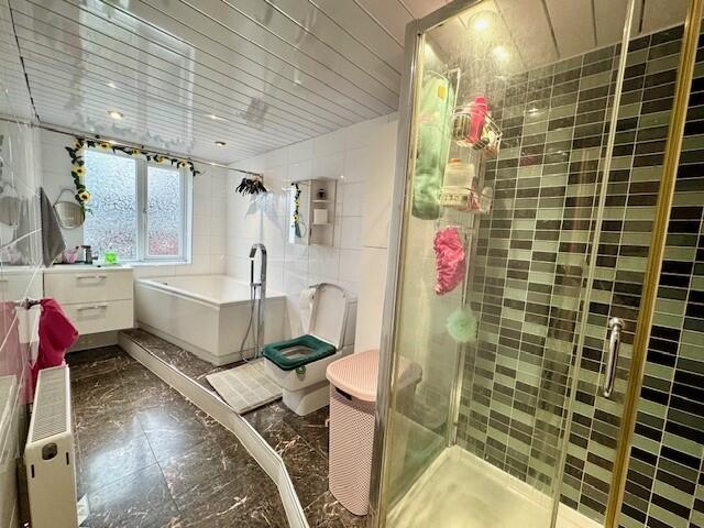 Family bathroom