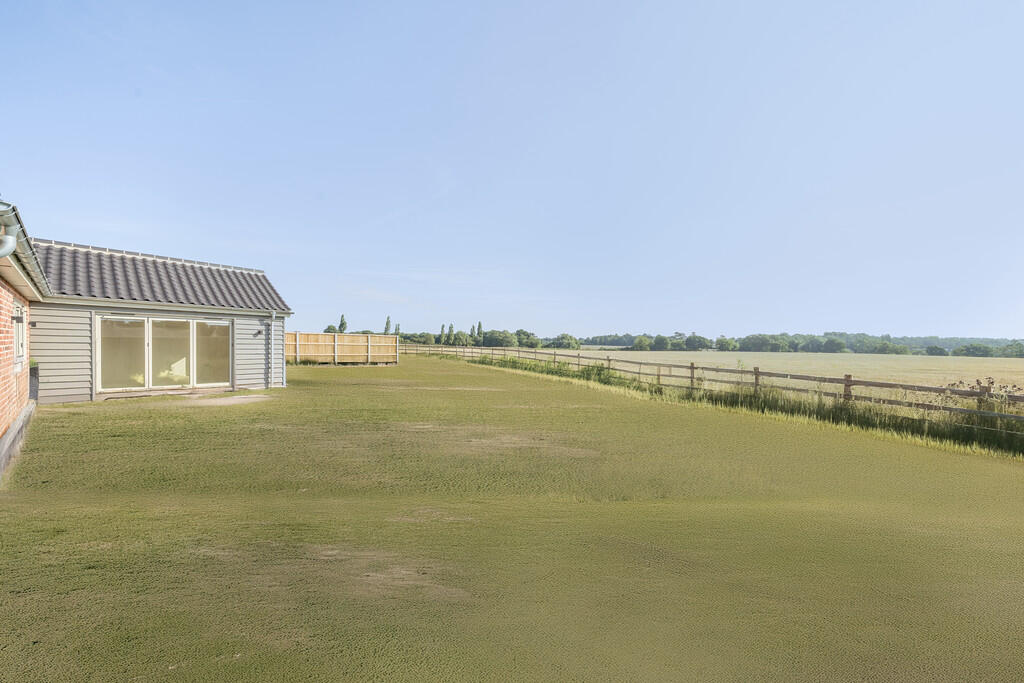 1335933-3-6895c84...