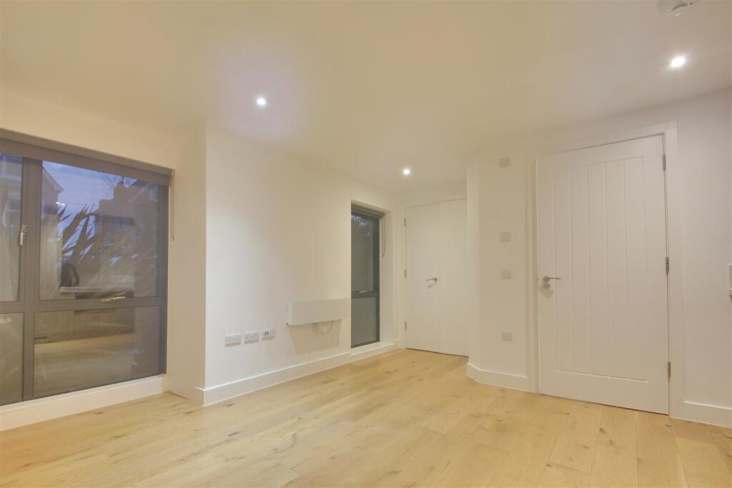 Studio Room