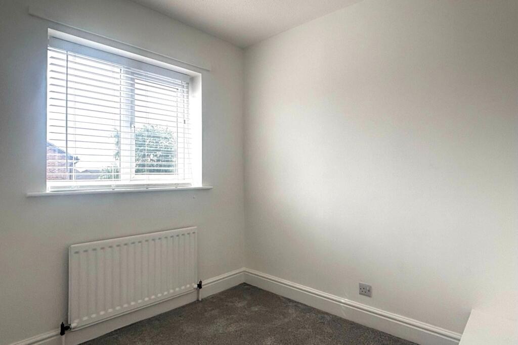 11 Bedroom 4