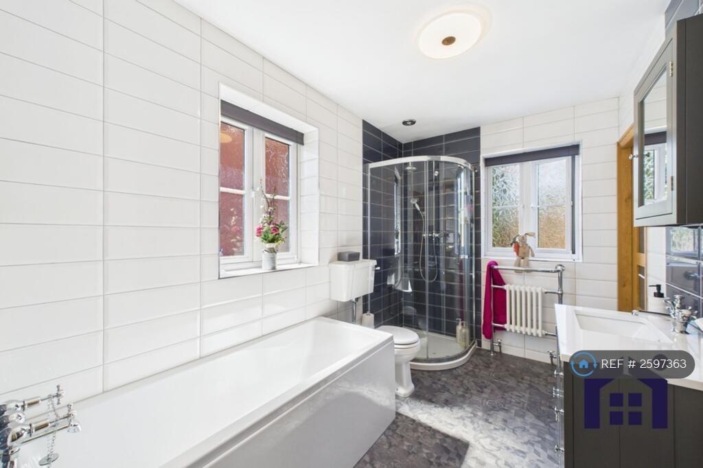 Jack And Jill Family Bathroom